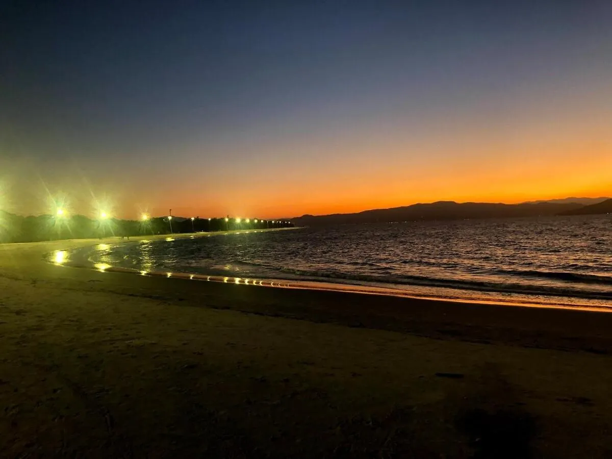 Apto Terreo A Uma Quadra Do Mar Florianópolis Brasil
